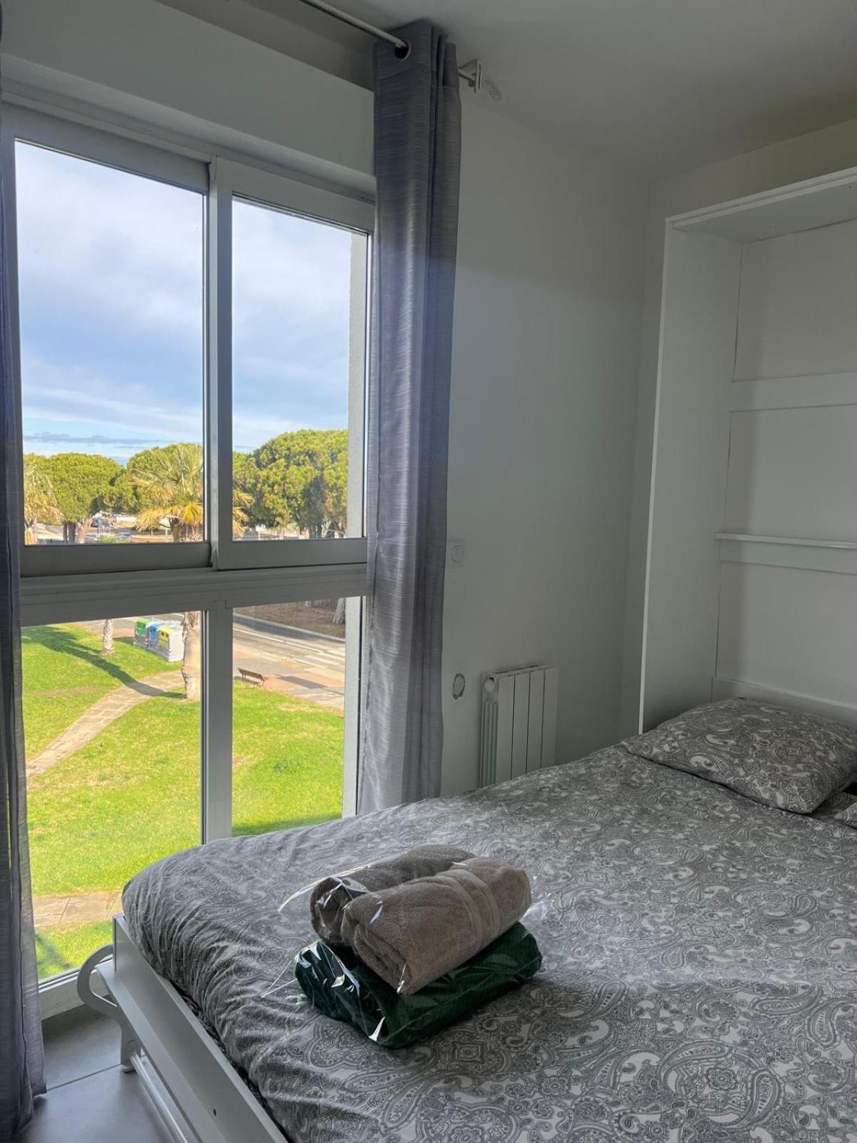 Les Pieds Dans Le Sable Appartement Vue Mer 1 Chambre 1 Cabine Le Grau-du-Roi Ngoại thất bức ảnh